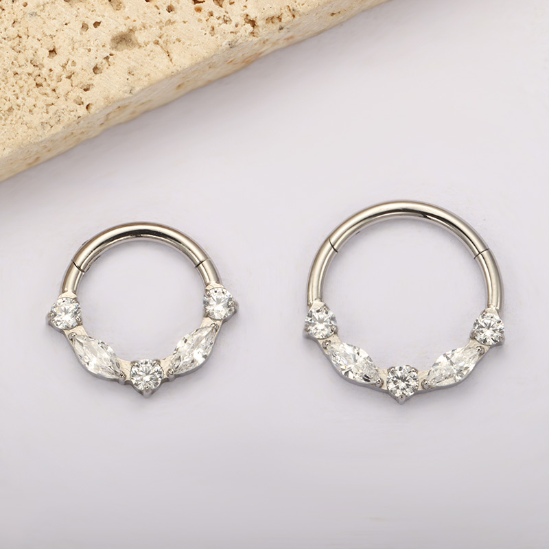 ASTM F136 Titanium Marquise CZ - Septum Clicker Ring 评论和价格